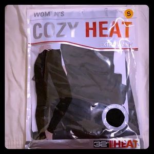 Unopened women’s cozy heat thermal leggings small